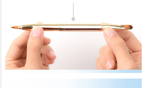 Gold retractable lip makeup - gold,