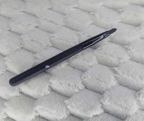 Lip brush portable - portable, lipstick