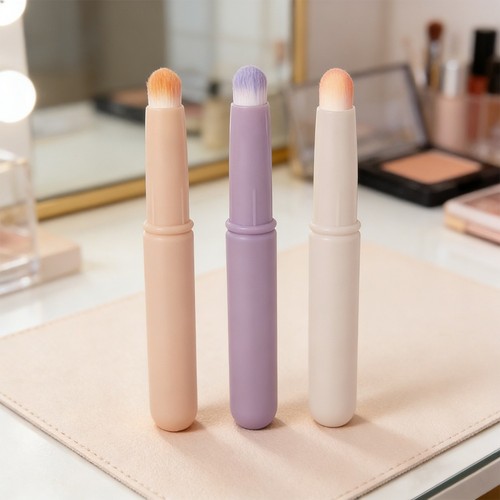 Round tip lip brush for - tip,
